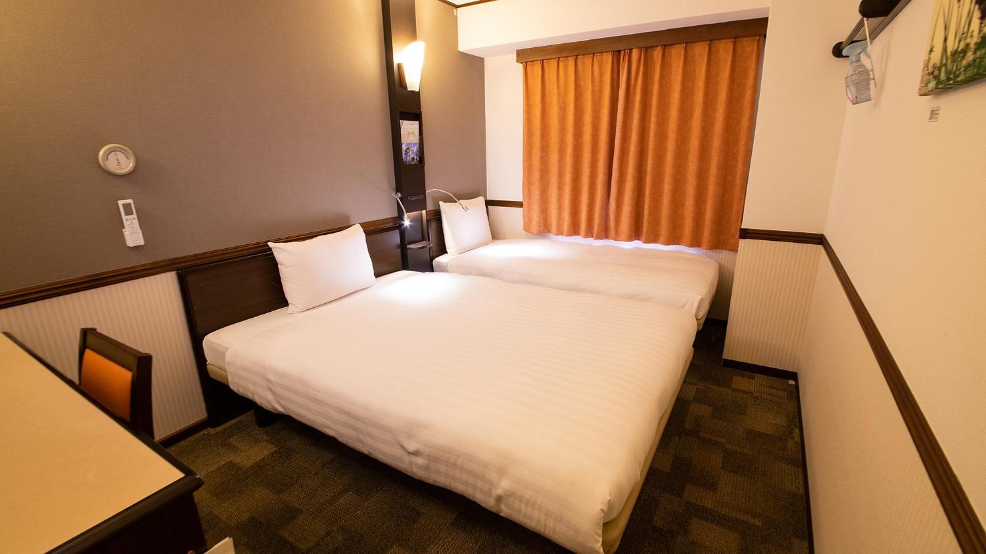 Toyoko Eki Higashi Guchi Hotel 3*