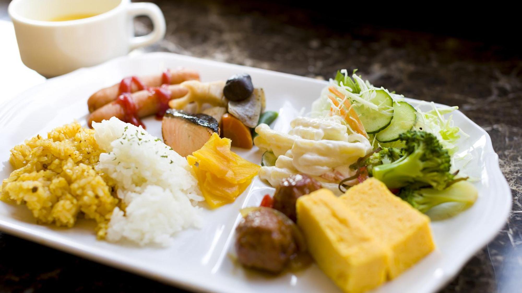 Toyoko Eki Higashi Guchi Hotel